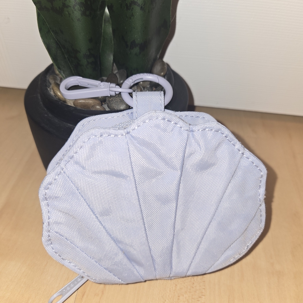Baggu Shell Charm